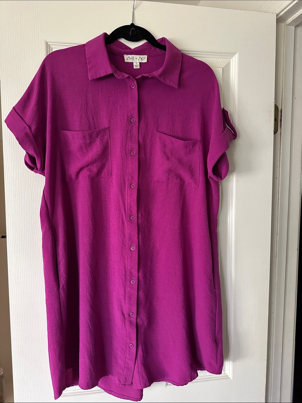 Button-Front Short Sleeve Dress/Tunic in Bright Magenta